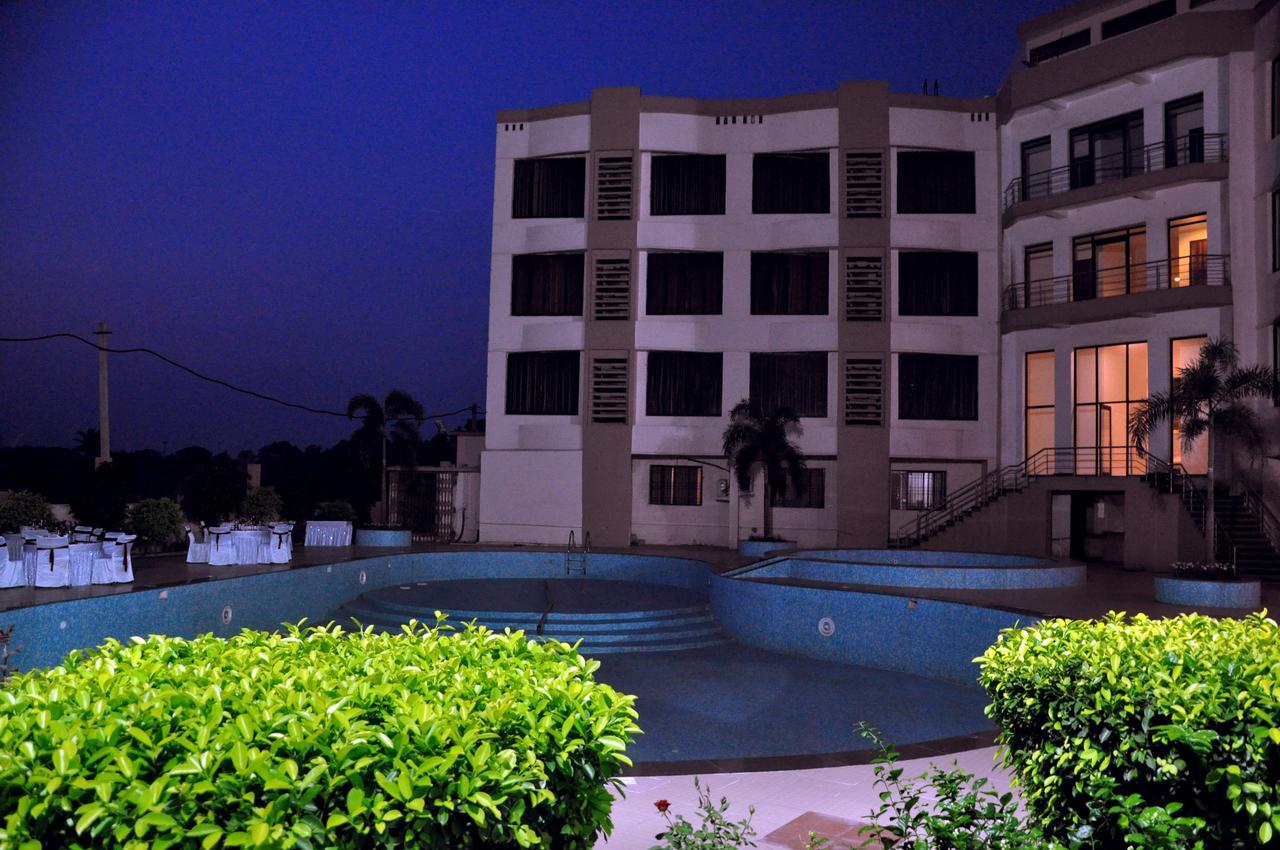 Jharsuguda Hotel Suncity Palace מראה חיצוני תמונה