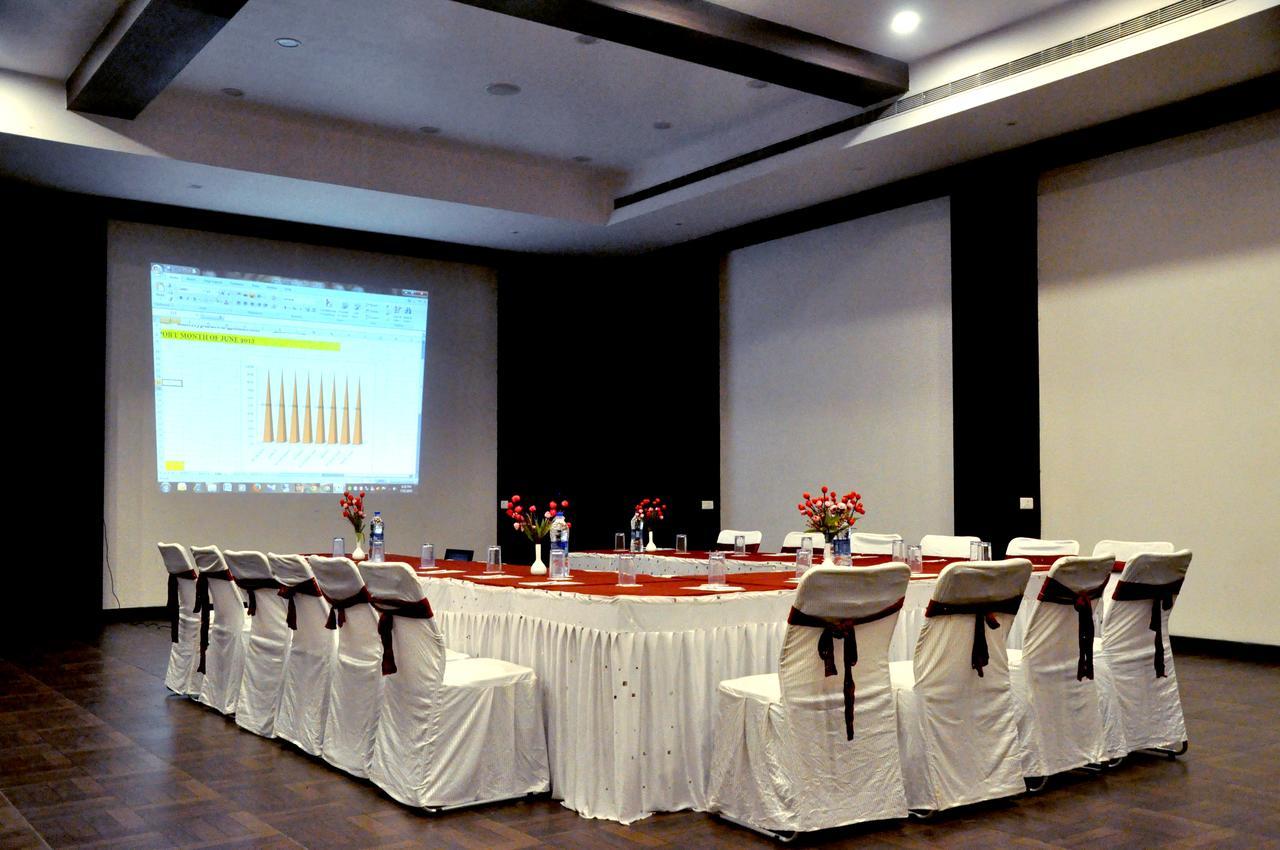 Jharsuguda Hotel Suncity Palace מראה חיצוני תמונה