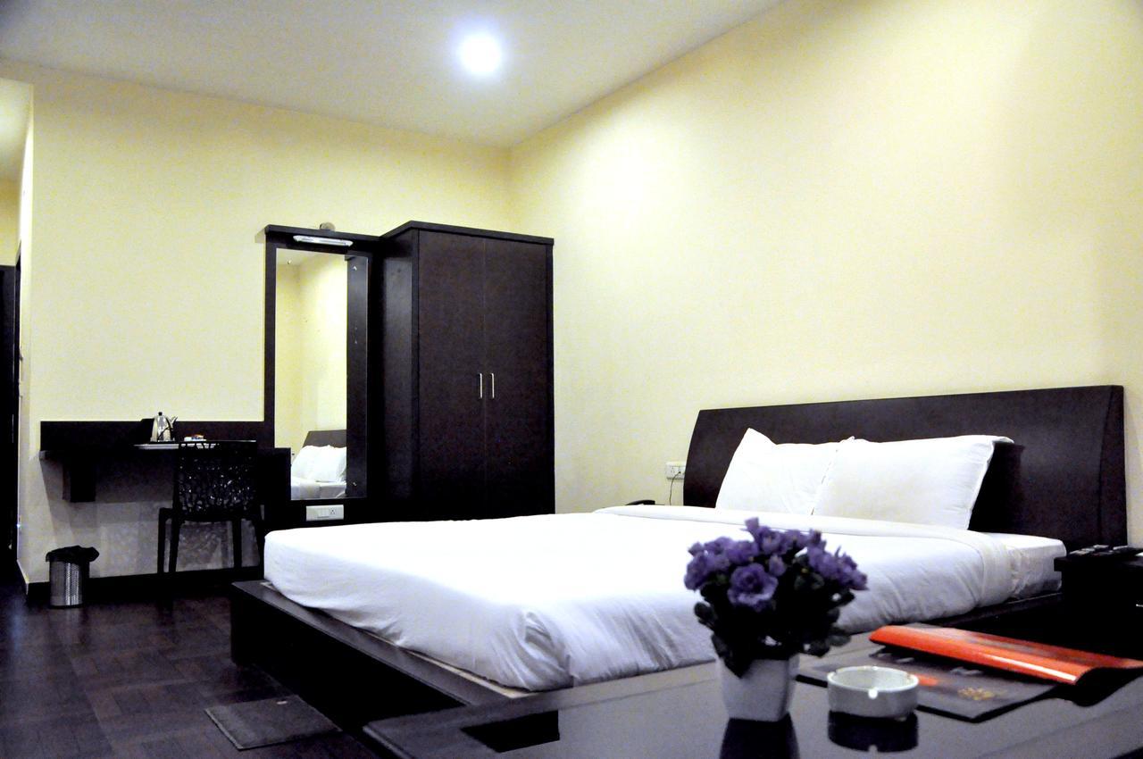 Jharsuguda Hotel Suncity Palace מראה חיצוני תמונה