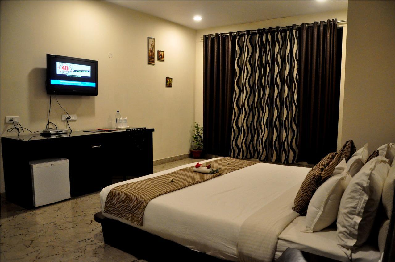 Jharsuguda Hotel Suncity Palace מראה חיצוני תמונה