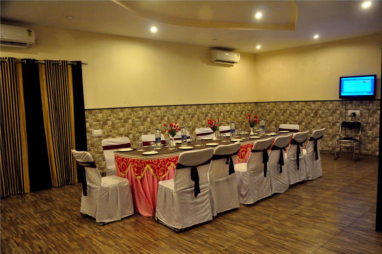 Jharsuguda Hotel Suncity Palace מראה חיצוני תמונה