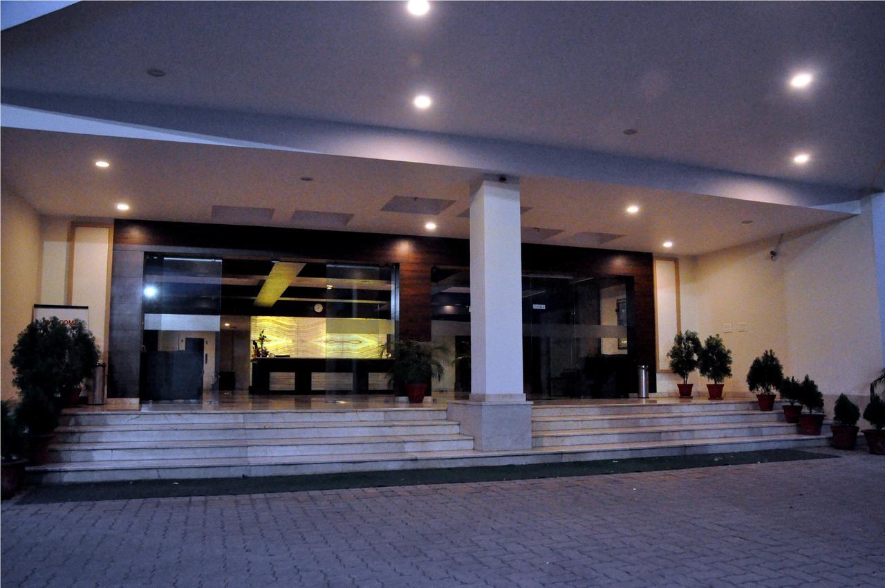 Jharsuguda Hotel Suncity Palace מראה חיצוני תמונה