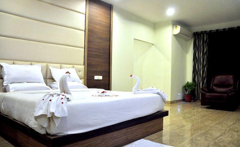 Jharsuguda Hotel Suncity Palace מראה חיצוני תמונה